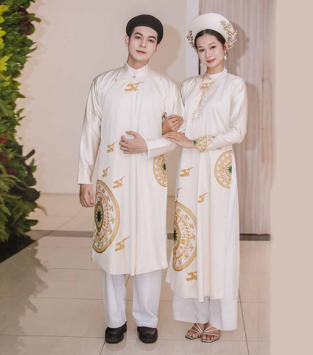 Áo Dài Cưới truyền thống Năm Tuyền: Lựa chọn ngày cưới của nhiều cặp đôi